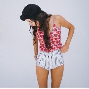 ISO smalls or mediums in Rasberry and polka dots